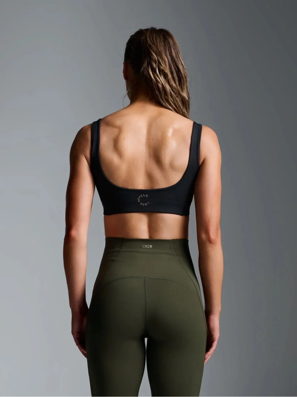Everyday Scoop Neck Obsession Sports Bra in Black